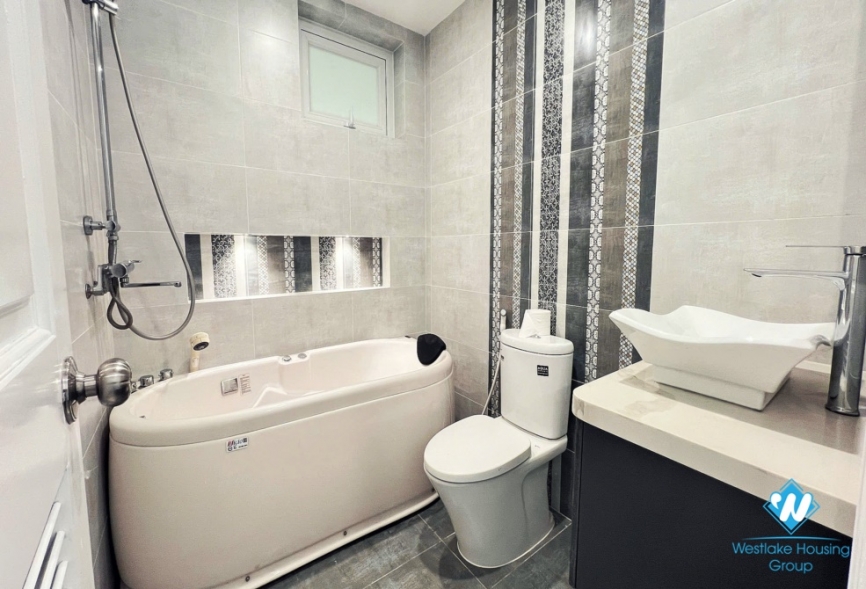 04 bedroom, 02 bathrooms apartment for rent in ciputra